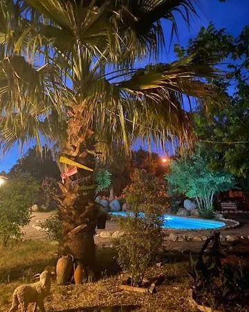 Utopia Hotell